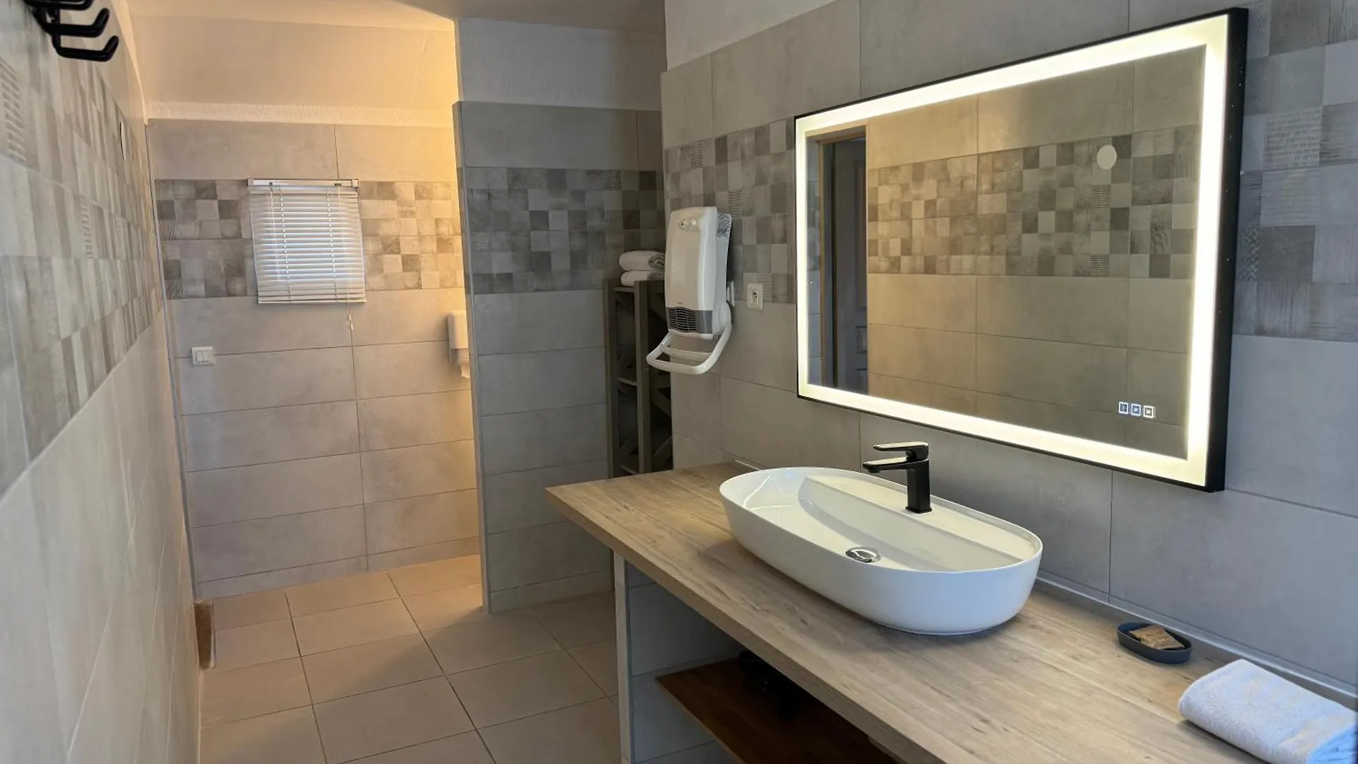 Mas Des Salicornes Hotel Saintes-Maries-de-la-Mer 3*,  France