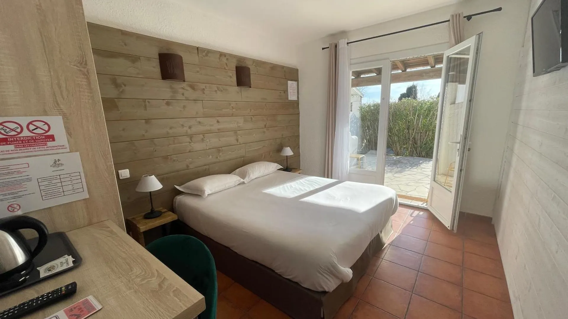 Mas Des Salicornes Hotel Saintes-Maries-de-la-Mer 3*,  France